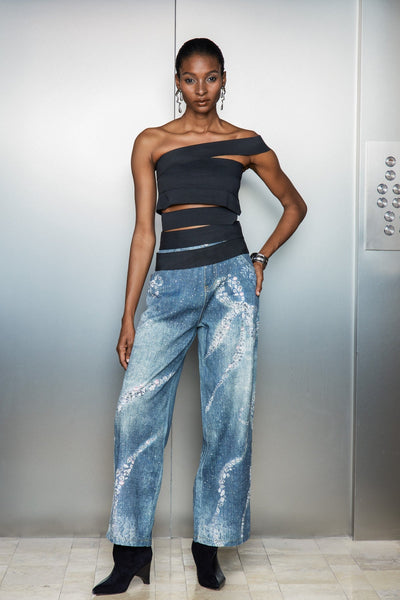 Kesikli Asimetrik Üst